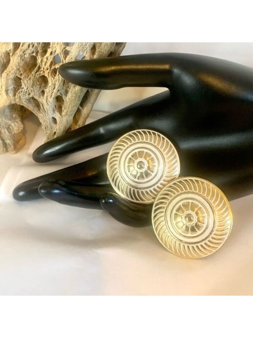 Vintage 80s Gold Tone Disk Post Earrings